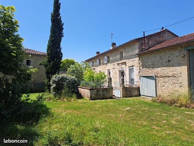 Maison 5 pièces 233 m²
