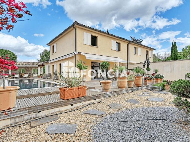 Maison 5 pièces 247 m²