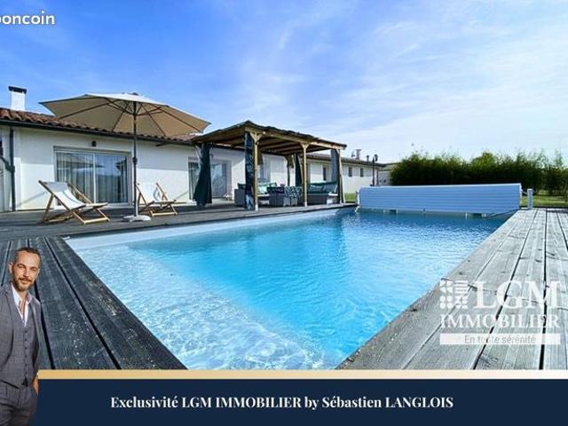 Maison 5 pièces 248 m²