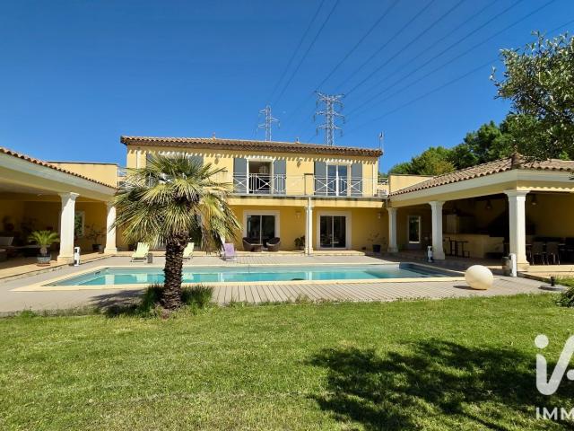 Maison 6 pièces 249 m²