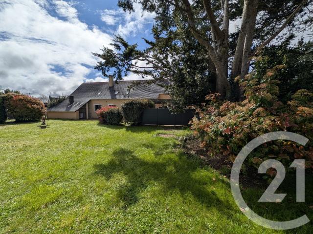 Maison 5 pièces 240 m²