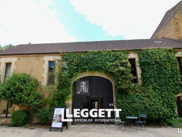 Maison 5 pièces 240 m²