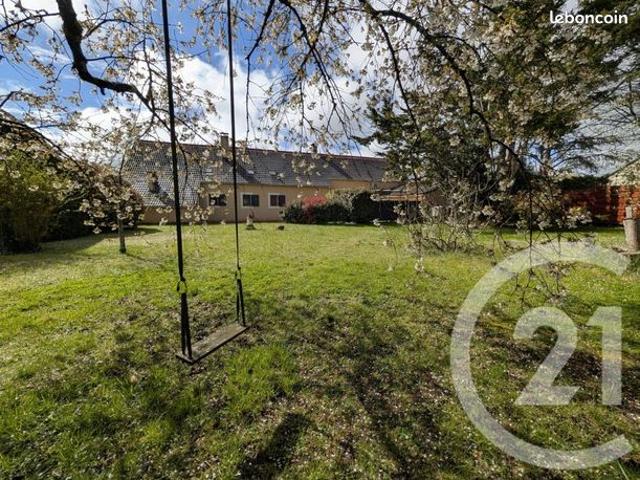 Maison 5 pièces 240 m²