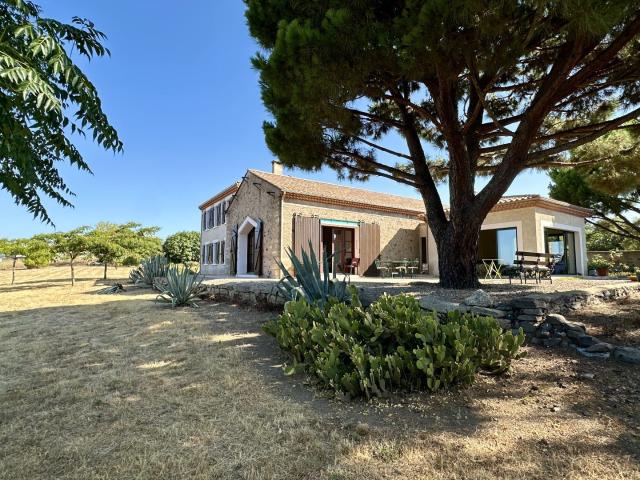Maison 5 pièces 240 m²