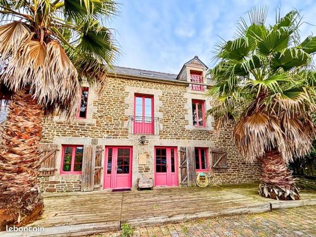 Maison 5 pièces 240 m²