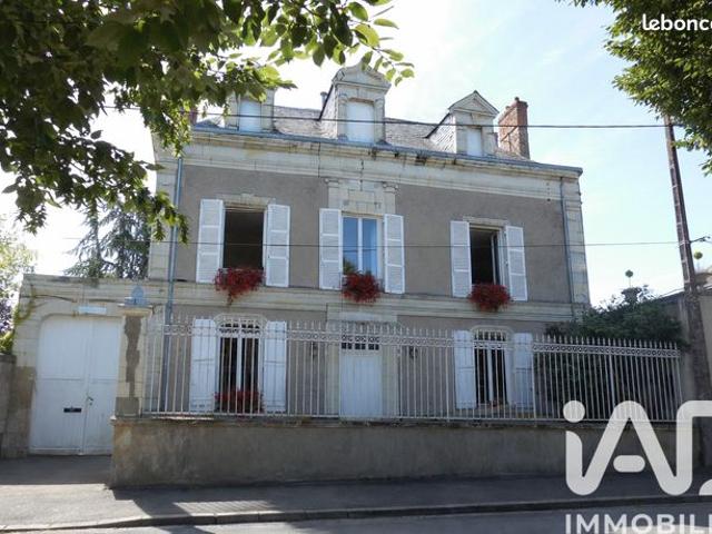 Maison 5 pièces 240 m²