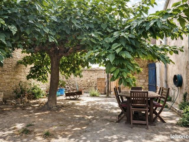 Maison 5 pièces 240 m²