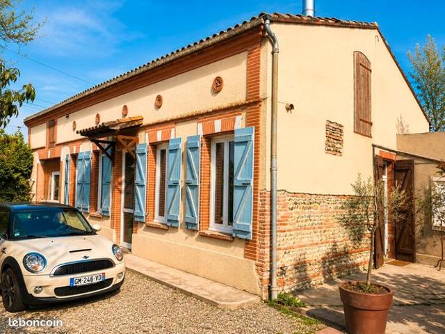 Maison 9 pièces 240 m²