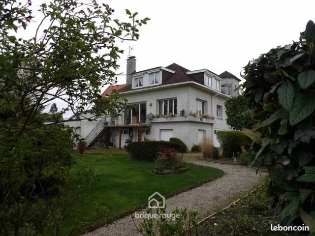 Maison 5 pièces 258 m²