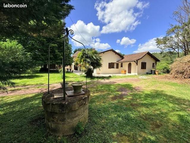 Maison 5 pièces 240 m²