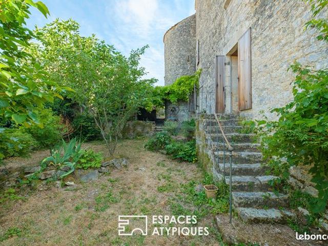 Maison 5 pièces 240 m²