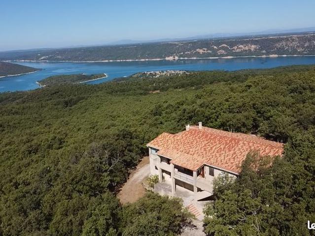 Maison 5 pièces 254 m²