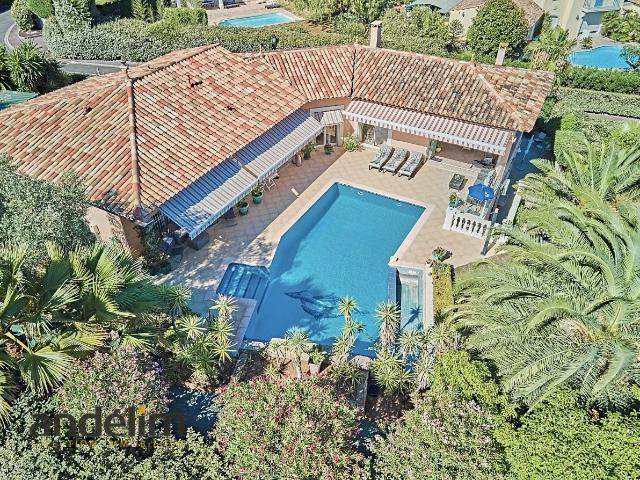 Maison 5 pièces 255 m²