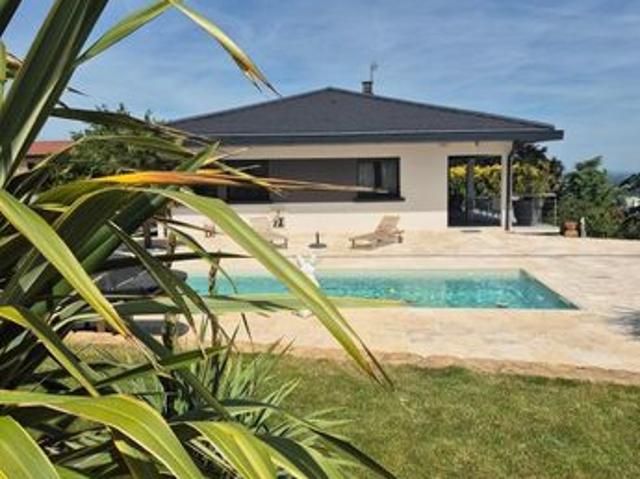 Maison 5 pièces 250 m²