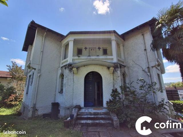 Maison 5 pièces 250 m²