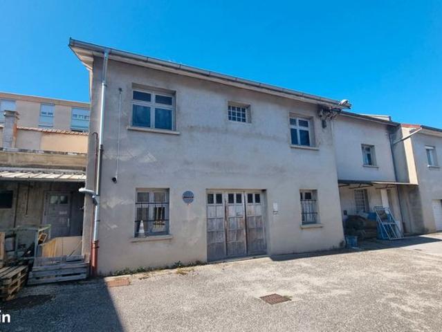 Maison 5 pièces 250 m²