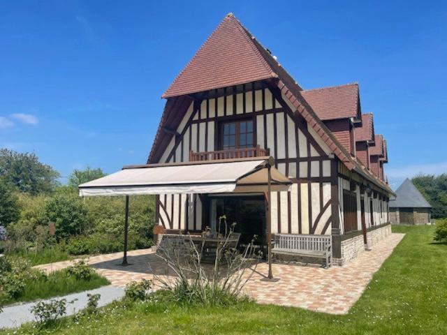 Maison 5 pièces 250 m²