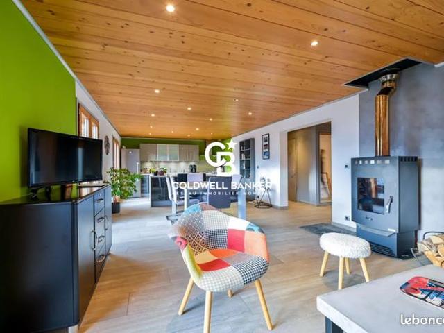 Maison 5 pièces 250 m²