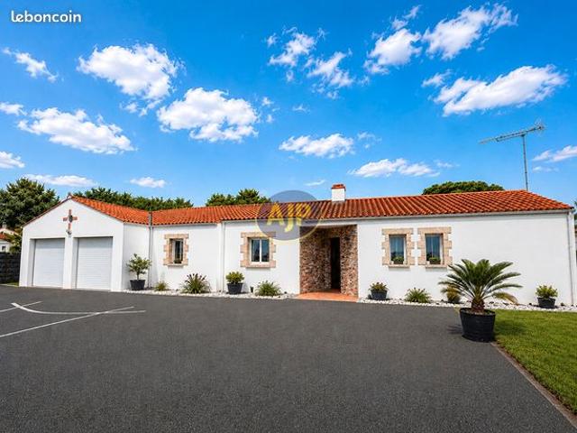 Maison 5 pièces 250 m²