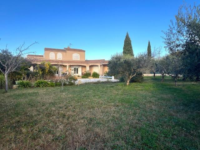 Maison 5 pièces 250 m²
