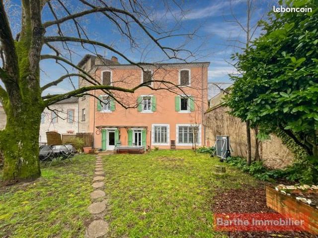 Maison 5 pièces 250 m²