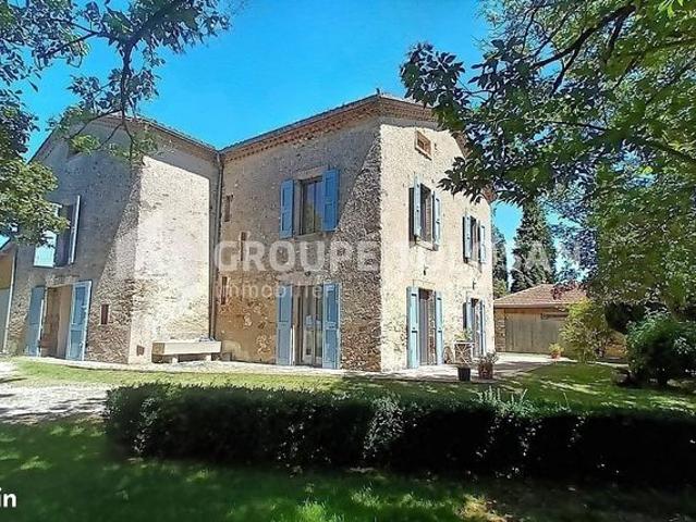 Maison 5 pièces 250 m²