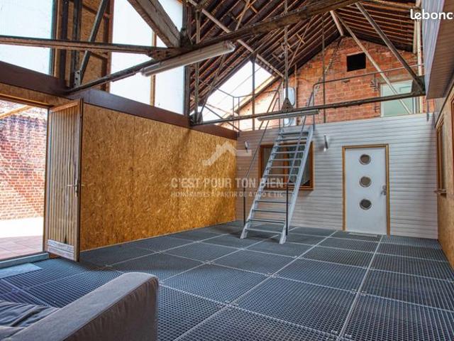 Maison 5 pièces 250 m²