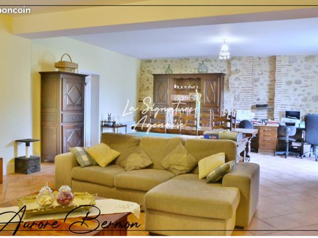 Maison 5 pièces 253 m²