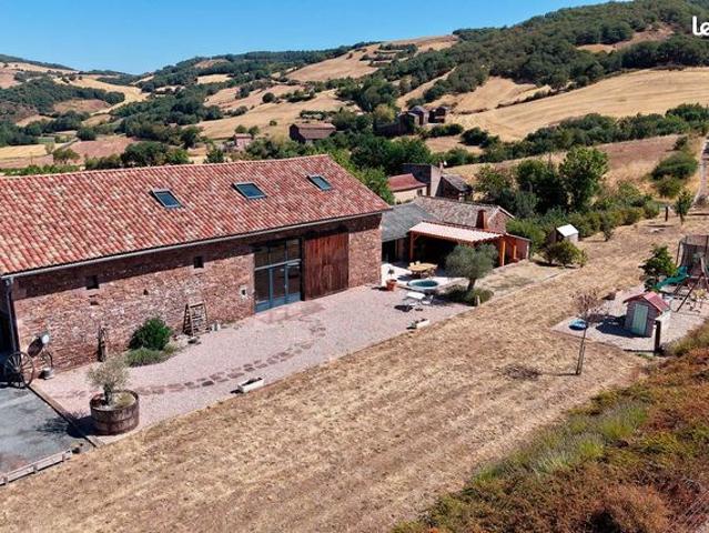 Maison 5 pièces 253 m²