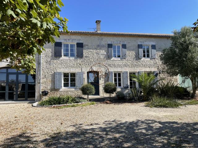 Maison 5 pièces 264 m²