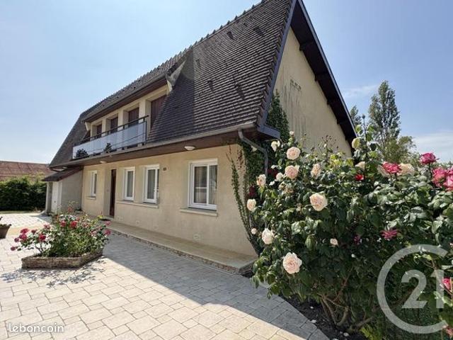 Maison 5 pièces 260 m²