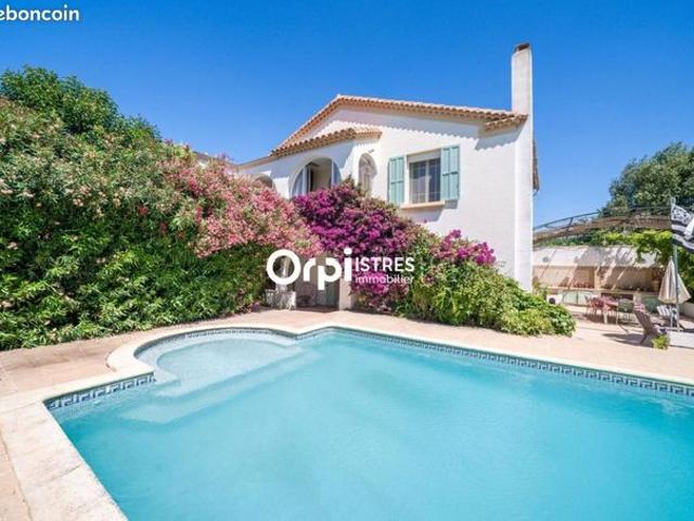 Maison 5 pièces 260 m²