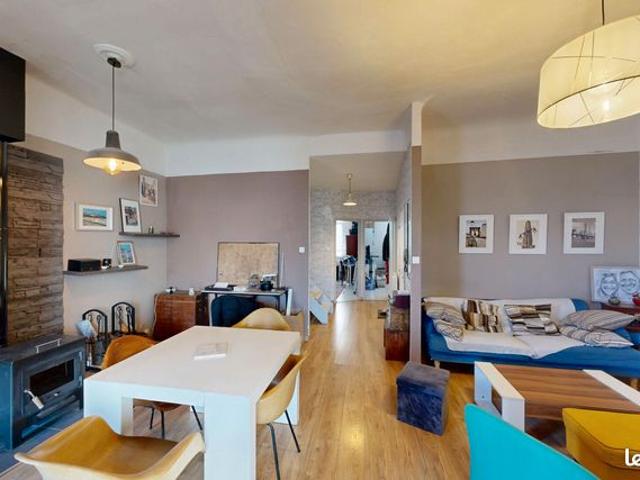 Maison 5 pièces 275 m²
