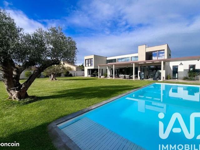 Maison 5 pièces 279 m²