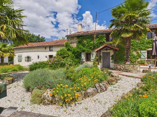 Maison 5 pièces 278 m²