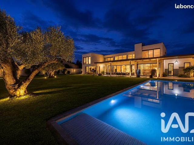 Maison 5 pièces 279 m²