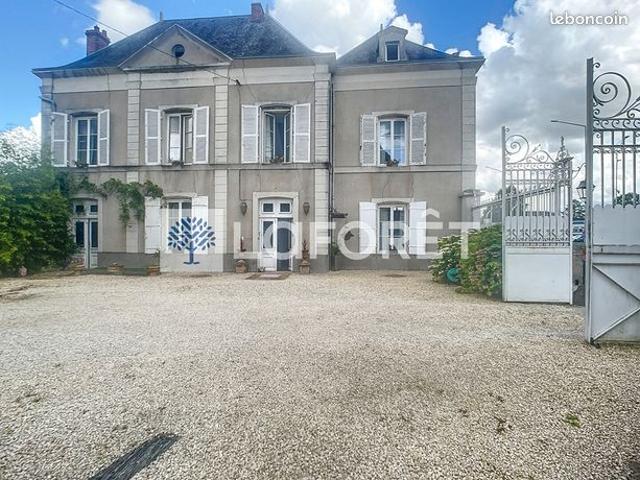 Maison 5 pièces 270 m²