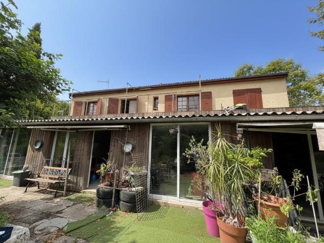 Maison 5 pièces 271 m²