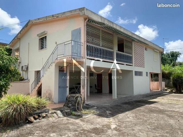 Maison 5 pièces 272 m²