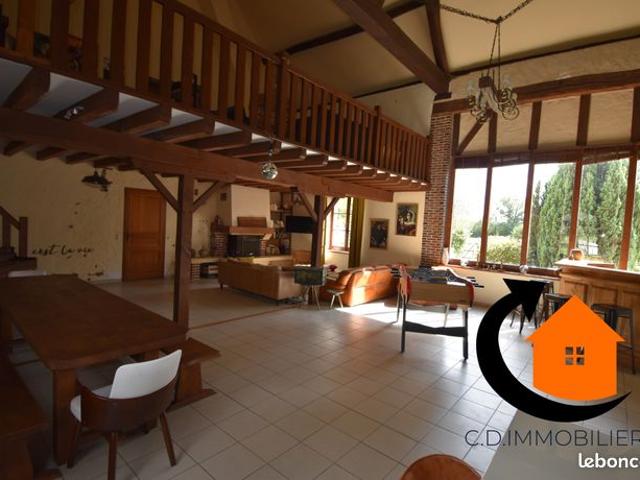 Maison 5 pièces 273 m²