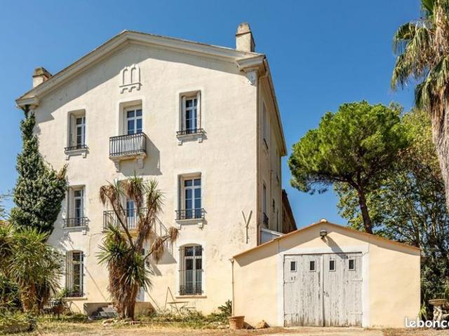 Maison 5 pièces 286 m²