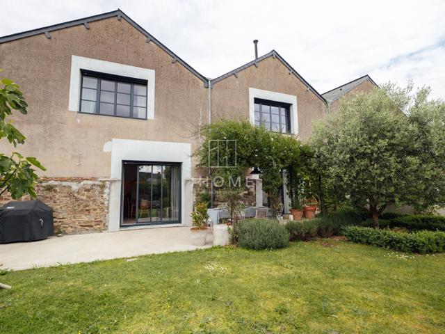 Maison 6 pièces 287 m²