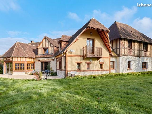 Maison 5 pièces 288 m²