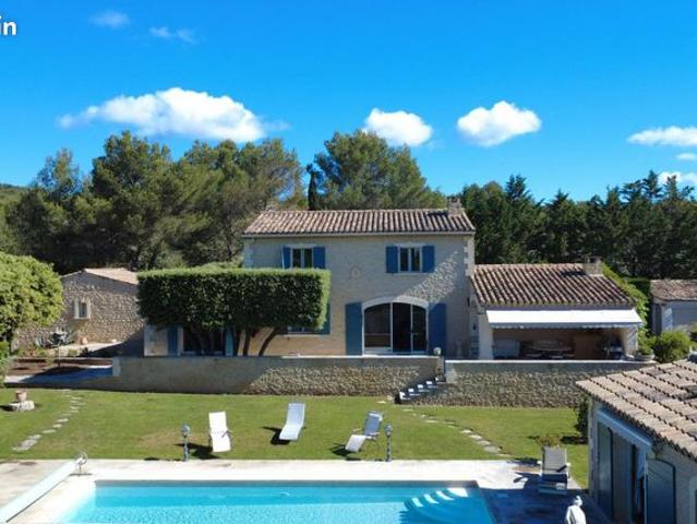 Maison 5 pièces 280 m²