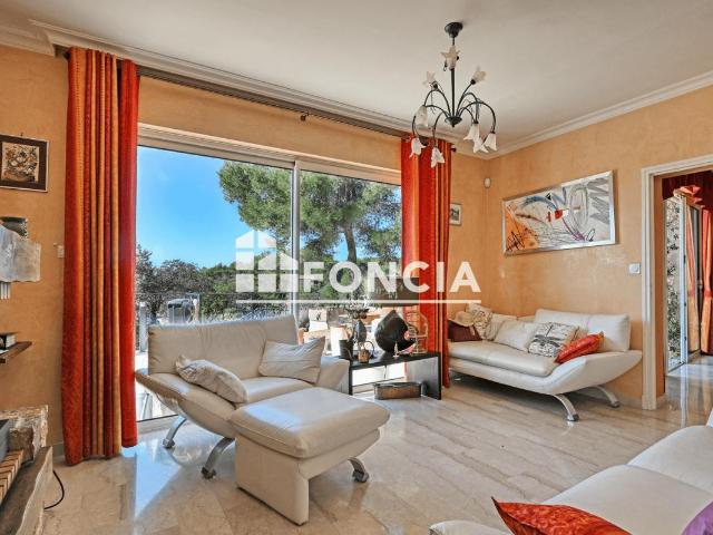 Maison 5 pièces 280 m²