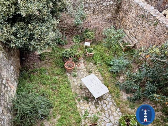 Maison 5 pièces 280 m²