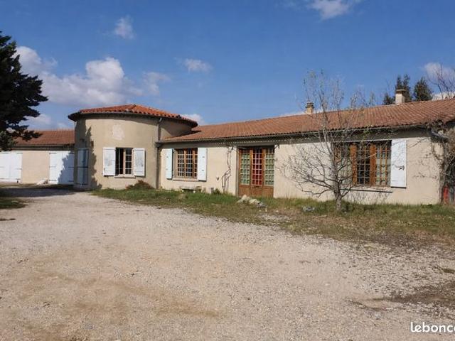 Maison 5 pièces 280 m²