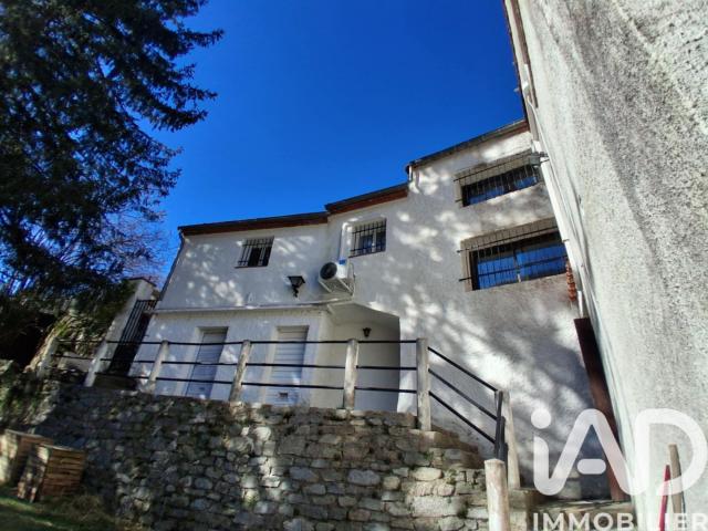 Maison 5 pièces 280 m²