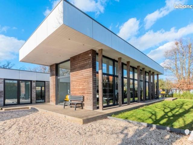 Maison 5 pièces 294 m²