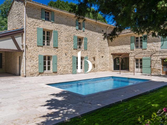 Maison 5 pièces 290 m²